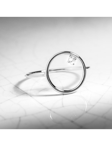 Bague ronde d'or ajourée et son diamant de laboratoire - Or Jaune ou Or Blanc 375 millièmes (9 Carats)