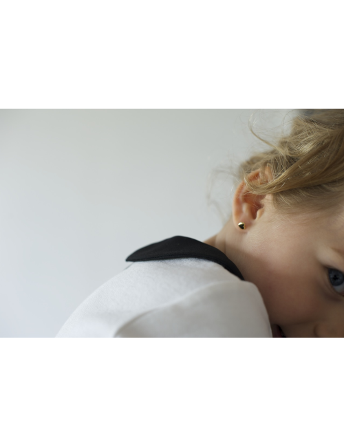 Boucles d'oreilles enfant coeur bombé en Or jaune ou en Or blanc 9 carats