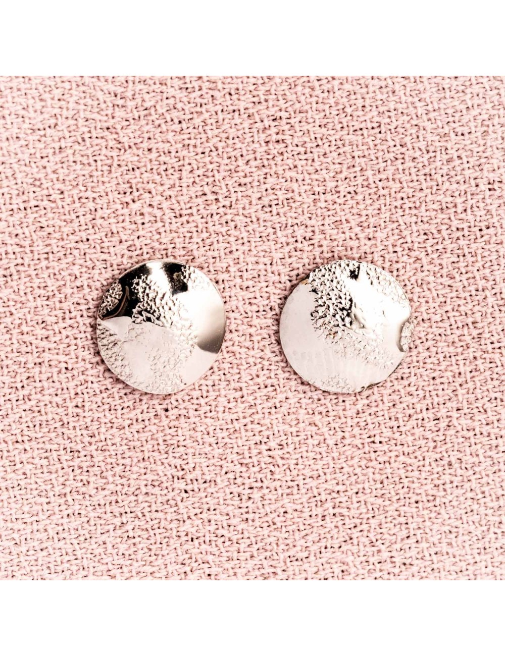 Boucles d'oreilles pour Bébé ou Enfant petit rond froissé satiné en Or jaune ou Or blanc 9 carats