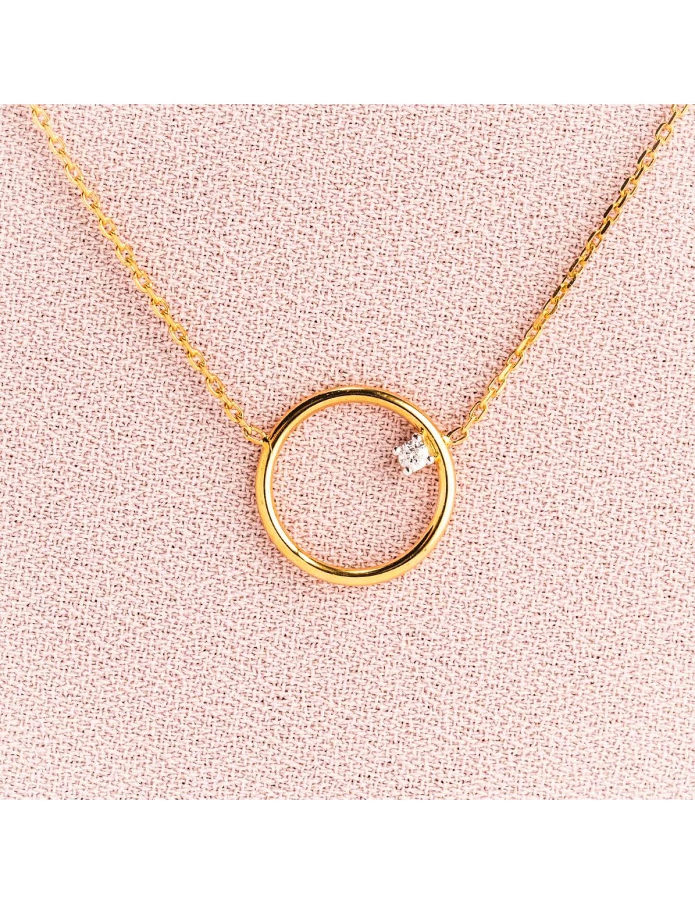 Collier pour bébé ou enfant petit cercle fil rond  serti d'un diamant de laboratoire en Or jaune ou Or blanc 9 carats