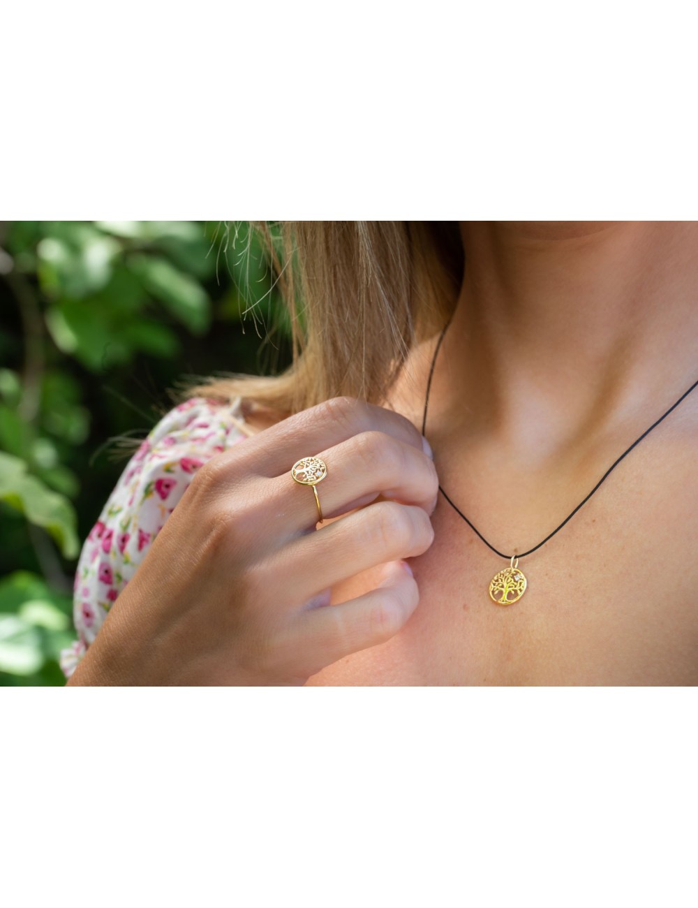 Pendentif l'arbre de vie serti d'un diamant de laboratoire (petit modèle) - Or jaune ou Or blanc 375 millièmes (9 carats)