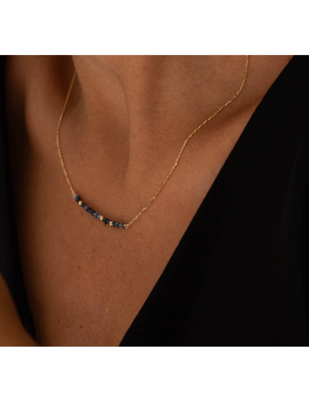 Collier en Or Jaune 18 carats orné de 20 saphirs et de 3 boules d'Or