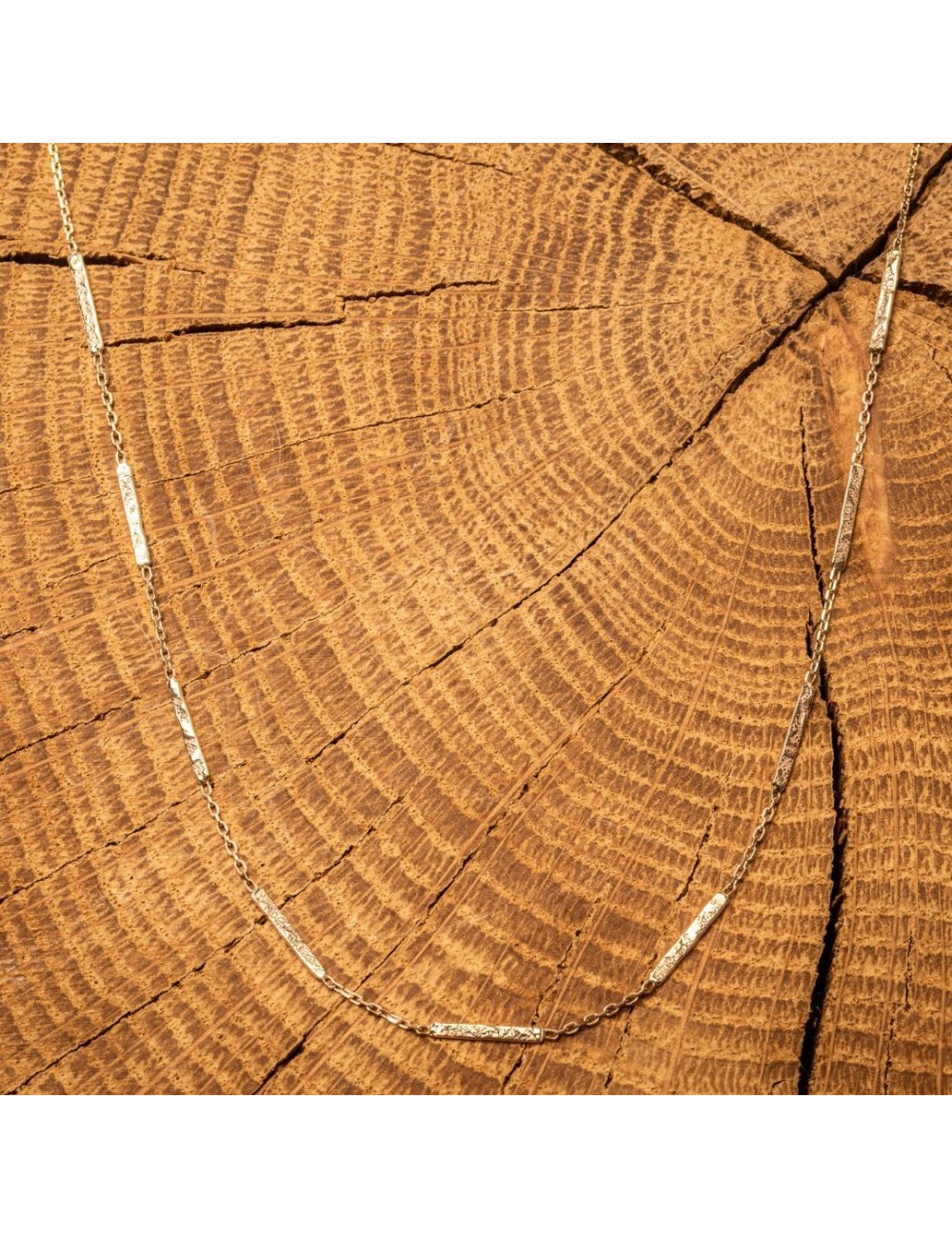 Collier en Or Tricolore 18 carats composé de 9 fils grunges