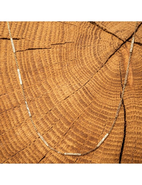 Collier en Or Tricolore 18 carats composé de 9 fils grunges