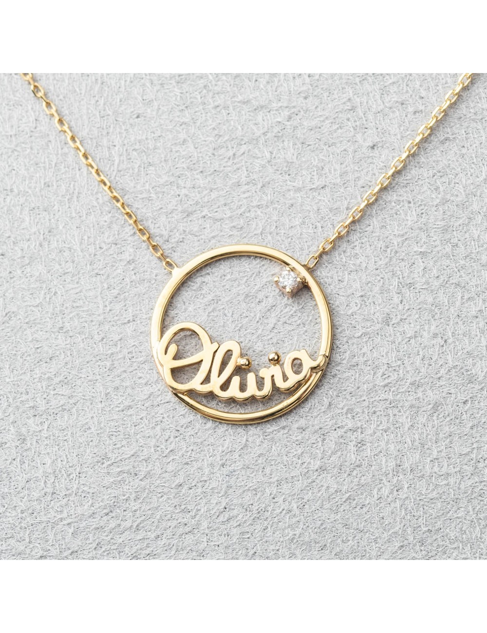 Collier modèle personnalisé prénom en Or 18 Carats – 845€ à 909€