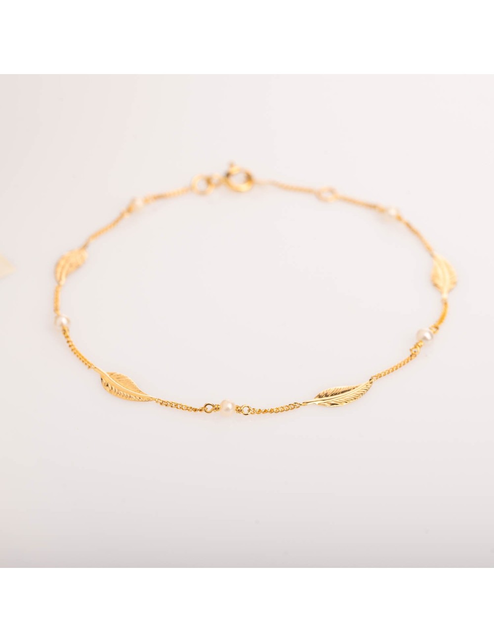 Bracelet petites plumes d'or et perles d'eau douce - Or Jaune ou Or Blanc 375 millièmes (9 Carats)