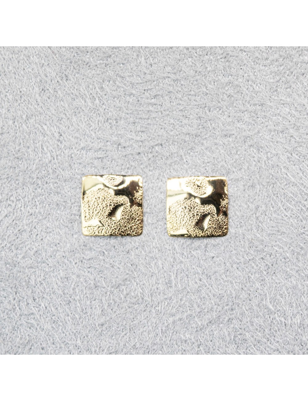 Boucles d’oreilles carrés texturé - Or jaune ou blanc 375 millièmes (9 carats)
