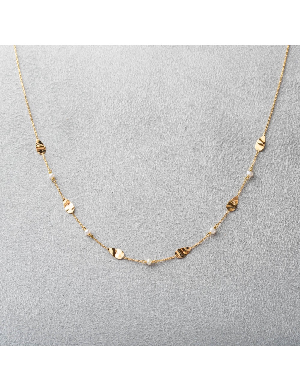 Collier harmonie nacrée et froissée - Or jaune ou blanc 375 millièmes (9 carats)