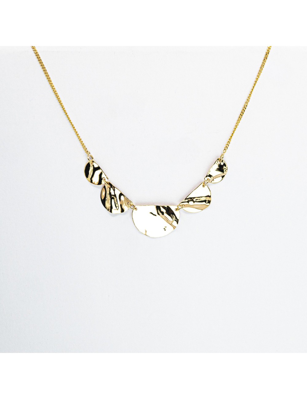 Collier cinq demi ronds reflets froissés - Or jaune ou blanc 375 millièmes (9 carats)