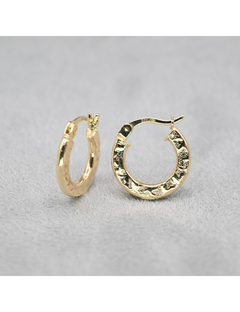 Créole grunge intime et subtile - Or jaune ou blanc 375 millièmes (9 carats)