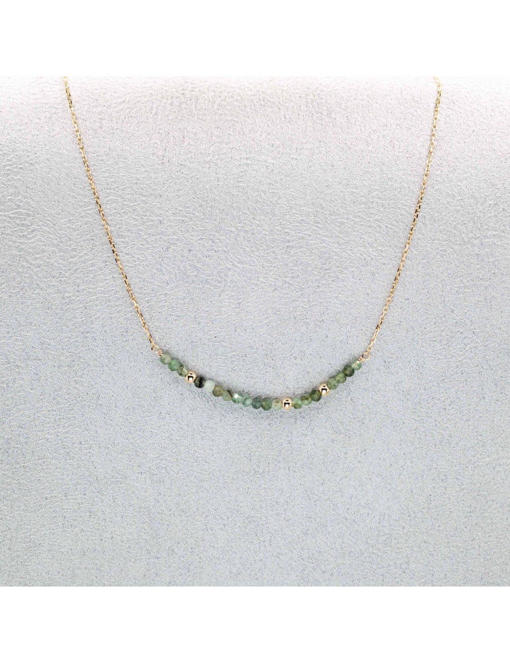 Collier orné de 20 émeraudes et de 3 boules d'Or - Or Jaune 750 millièmes (18 carats)