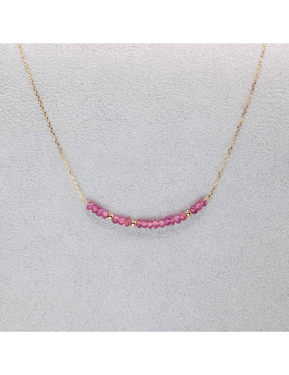 Collier orné de 20 rubis et de 3 boules d'Or - Or 750 millièmes (18 carats)